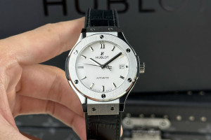 Đồng Hồ Hublot Rep 1:1 Classic Fusion Titanium Mặt Trắng 38mm JJ Factory