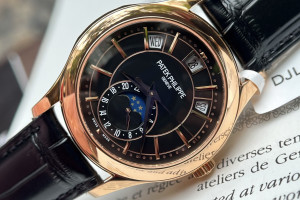 Đồng Hồ Patek Rep 1:1 Patek Philippe Complications 5205R-010 Bọc Vàng Hồng 18K Moonphase Rose Gold Black Dial 40mm KM Factory