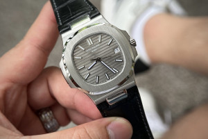 Đồng Hồ Patek Rep 1:1 Patek Philippe Nautilus 5711G Dây Da Grey Dial 40mm 3K Factory